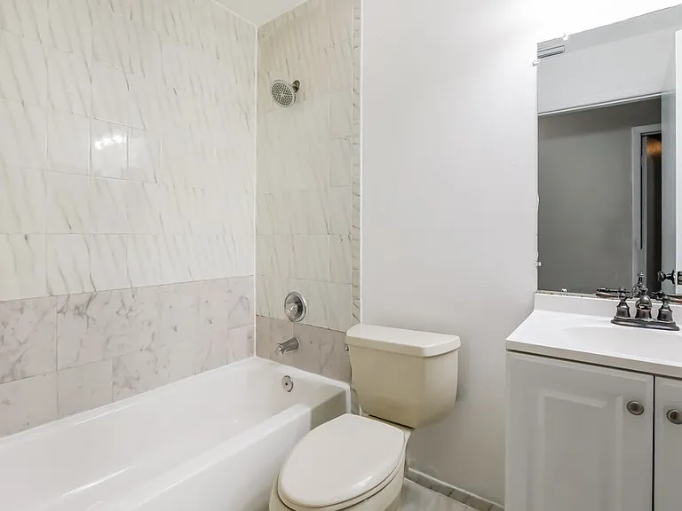 1739 SW 138th Ave — Photo 14