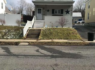 462 N Main St, Gloversville, NY 12078