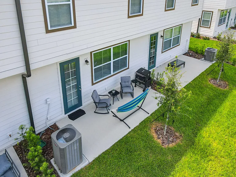1055 Plantation Ln — Photo 18