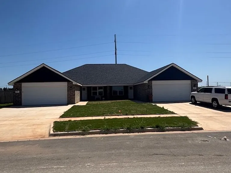 409 Kristie Path — Photo 1