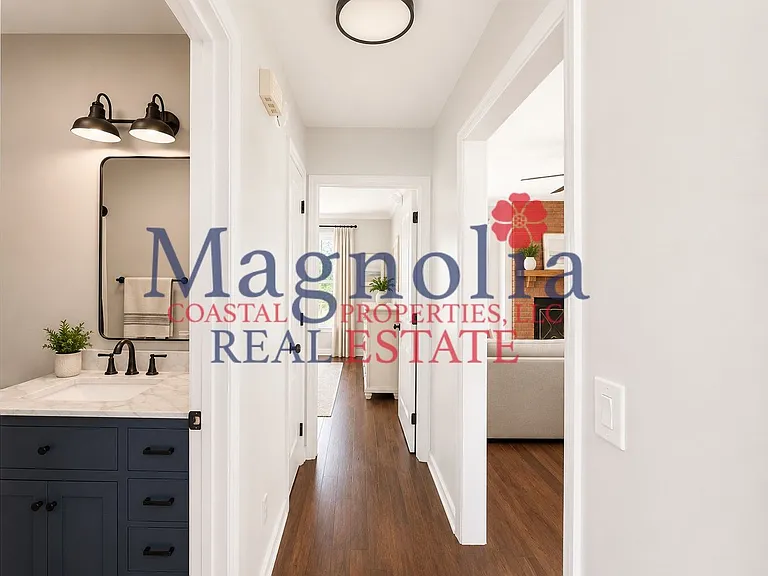 723 Oxford Dr — Photo 10