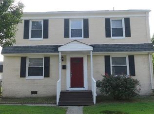 132 Armstrong Dr, Hampton, VA 23669