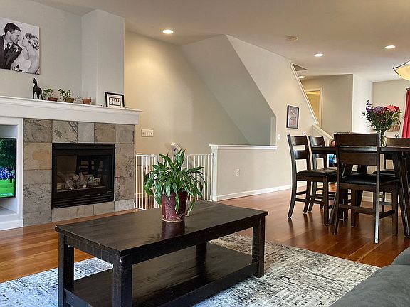 Gas Fireplace 