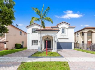 18148 NW 89th Pl, Hialeah, FL 33018
