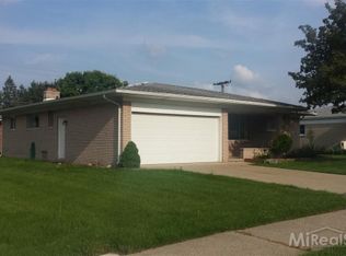 30420 Warner Ave, Warren, MI 48092