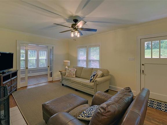 4th image of 1170 Green Street Cir