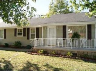 1 Van Cleve St, Fort Oglethorpe, GA 30742