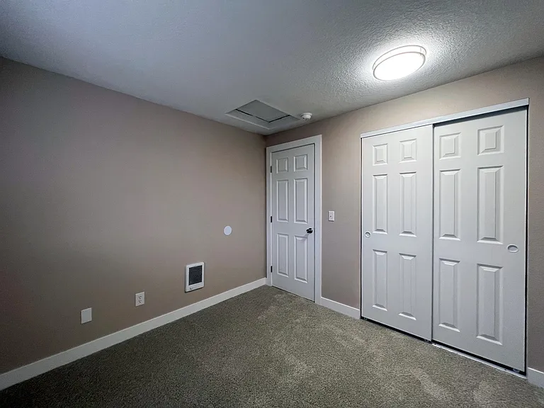 706 Browning Ave S #4 — Photo 27