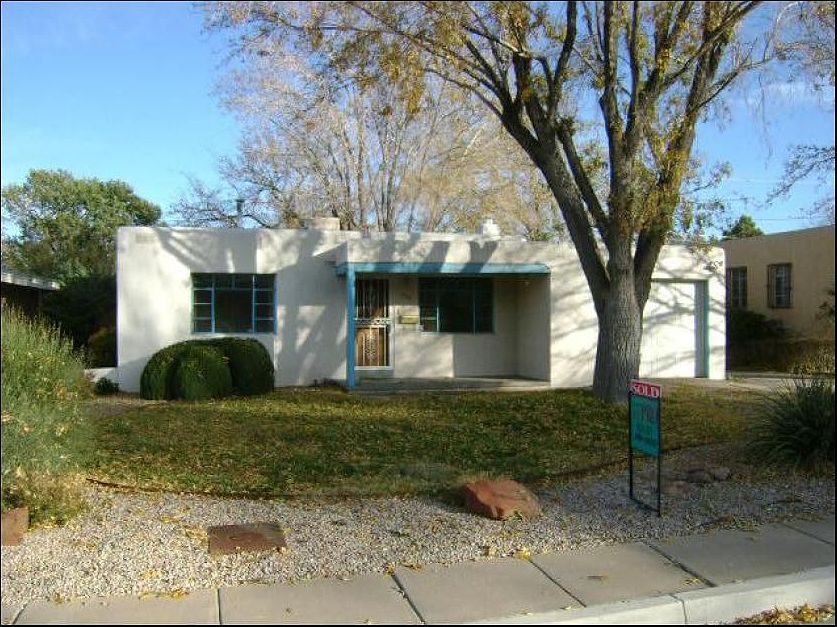 1st image of 404 Montclaire Dr SE