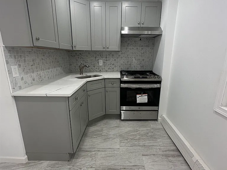 190 Clinton Ave #2 — Photo 6