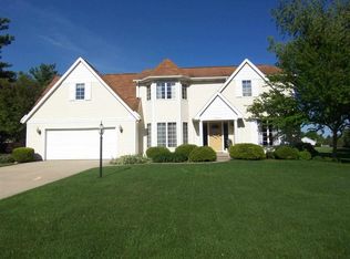 51960 Sand Pointe Ct, Granger, IN 46530