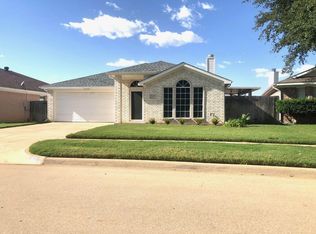 5812 Clarion Trl, Arlington, TX 76017