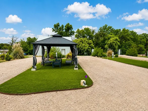 4584 E Us Highway 290 #286, Fredericksburg, TX 78624
