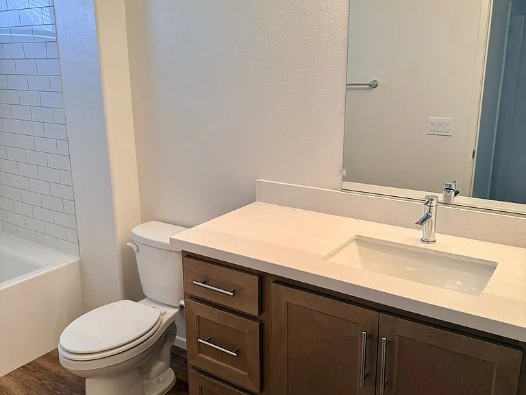 11712 Sebastian Rd — Photo 22