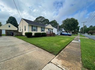 932 Redstart Ave, Chesapeake, VA 23324
