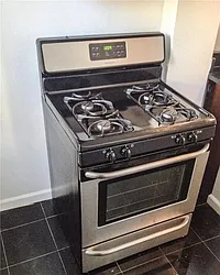 Rented by R New York