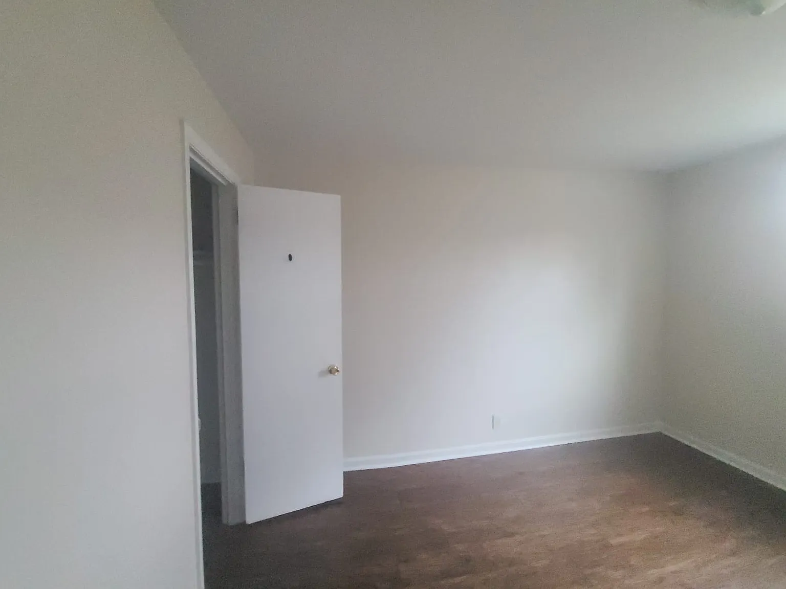 2 bed, 700 sqft, $850 — Photo 3
