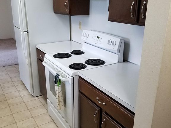 5th image of 1833 Camas Ave NE