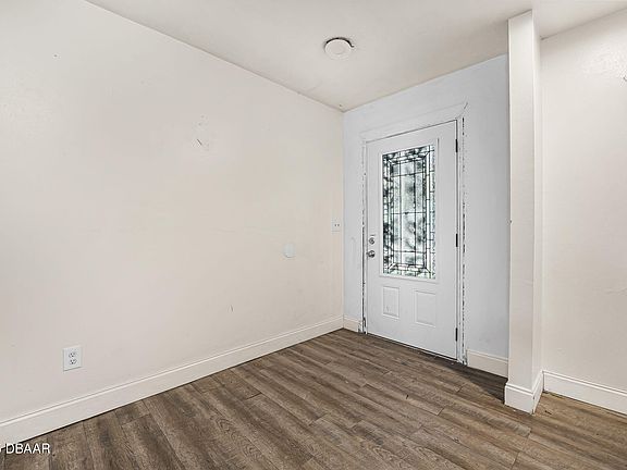 5th image of 746 Laverna Dr