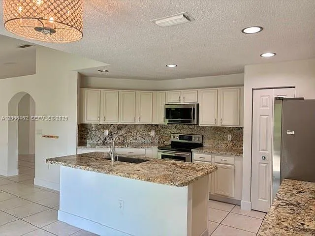 16850 Crestview Ln — Photo 21