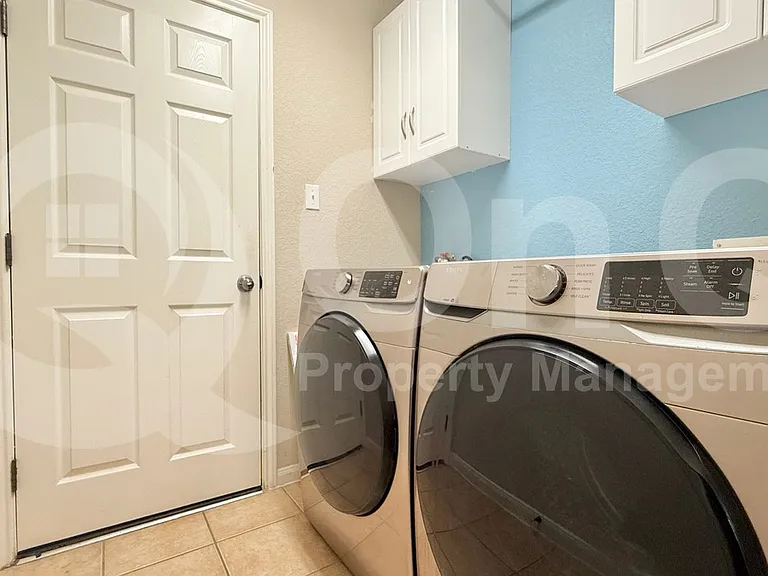 18905 Stirling Castle Ct — Photo 20