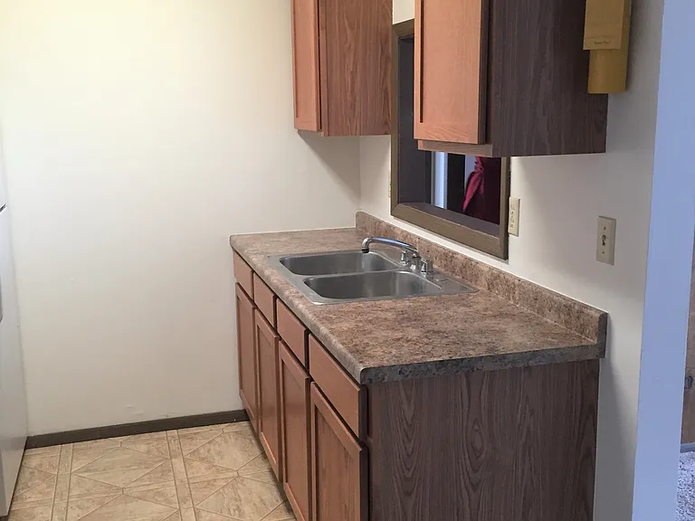 2302 Longyear Ave #13 — Photo 3