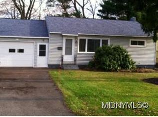 608 Coolidge Rd, Utica, NY 13502