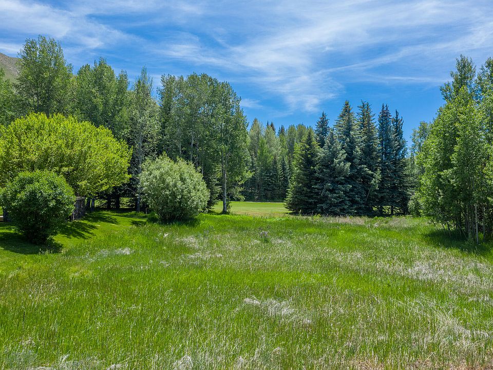1st image of 400 Fairway Loop