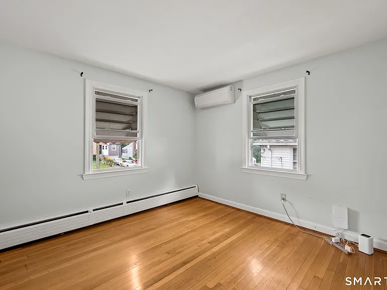 58 Jackson Ave — Photo 11