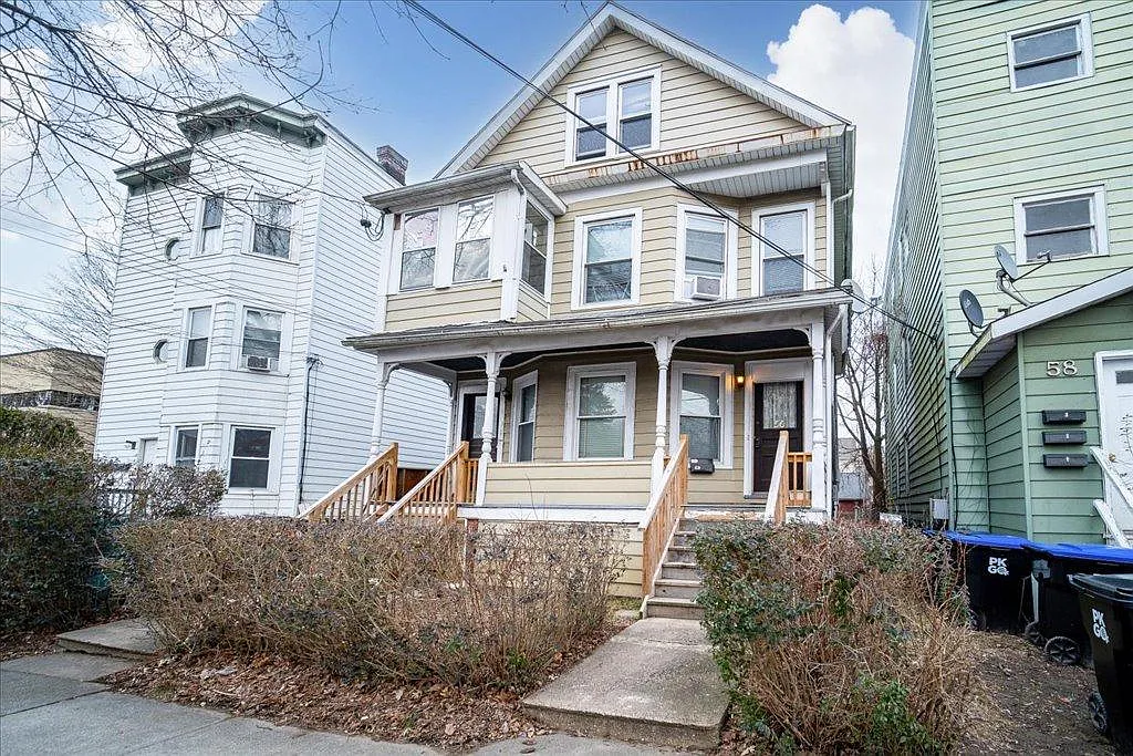 2 bed, 950 sqft, $1,800 — Photo 3