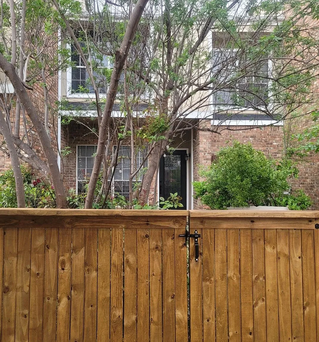 2 bed, 1.5 bath, 1029 sqft, $1,800 — Photo 1