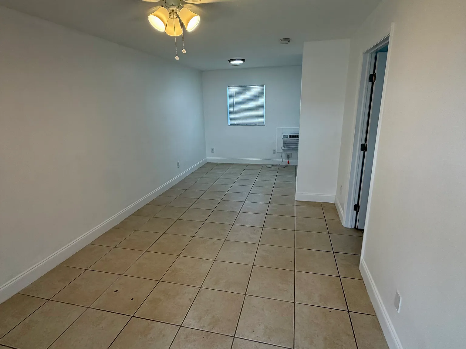 1 bed, 541 sqft, $1,050 — Photo 4