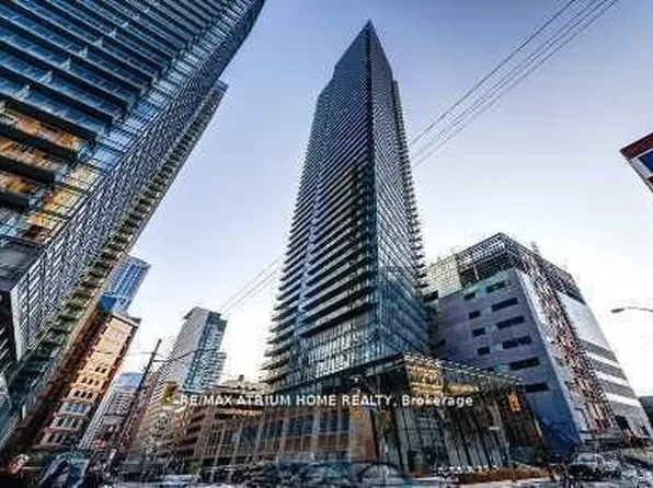 832 Bay St, Toronto, ON