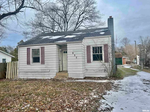 937 N Oakland Ave, Carbondale, IL 62901