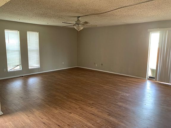 2nd image of 5406 Redridge Pl #8P