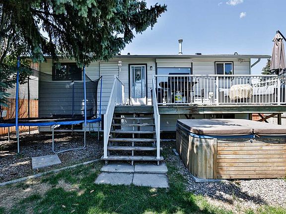 3rd image of 195 Laval Blvd W