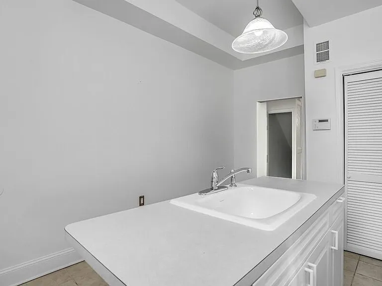 306 R St NW — Photo 19