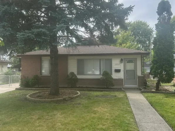 1322 Greenbay Ave, Calumet City, IL 60409