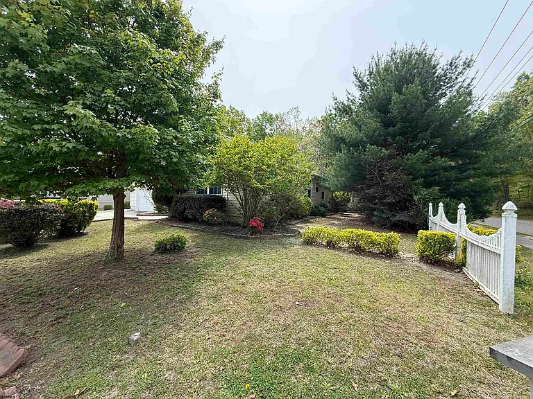 2 Club House Ln — Photo 22