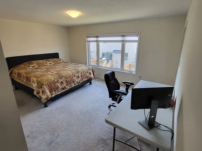 725 Kennedy Cir W — Photo 18
