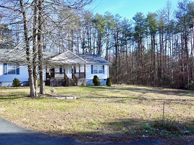 2427 Lindsay Rd — Photo 17