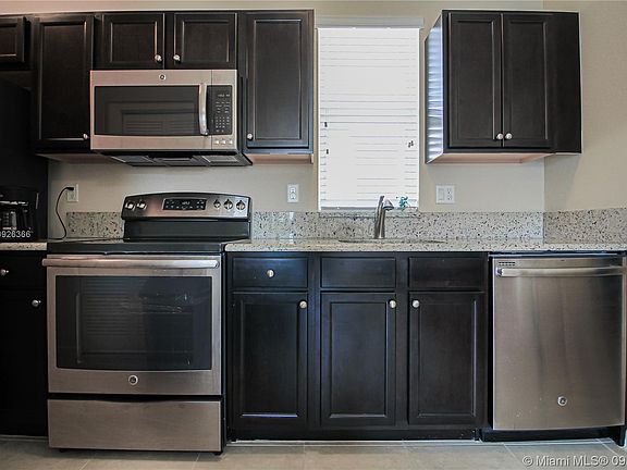 5th image of 9411 SW 172nd Ave #0