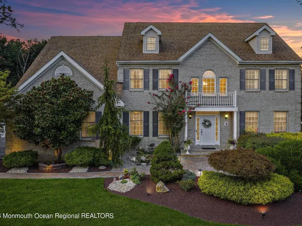 5 Tranquil Court, Freehold, NJ 07728