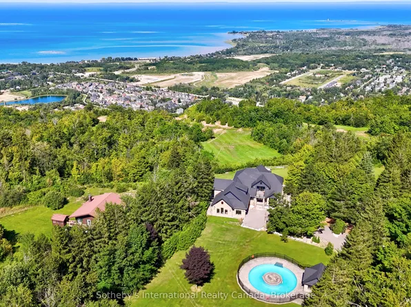 107 Maple Ln, The Blue Mountains, ON N0H 2E0