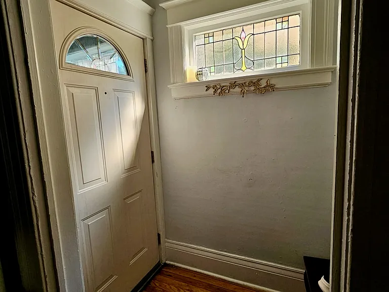 835 Meigs St — Photo 2