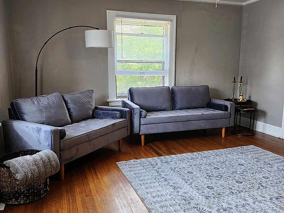 2nd image of 818 Camlin Ave #1