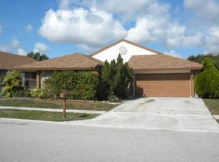 21095 Rustlewood Ave, Boca Raton, FL 33428