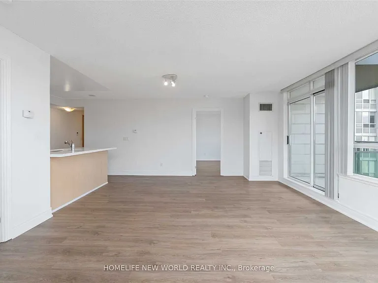 62 Suncrest Blvd #220 — Photo 9