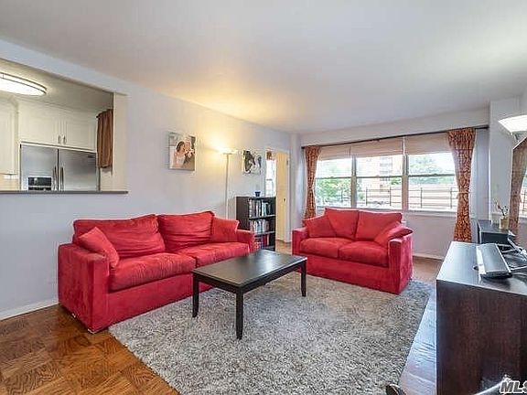 5th image of 7031 108th St Fl 2
