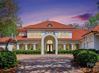 7225 Governors Row, Charlotte, NC 28277